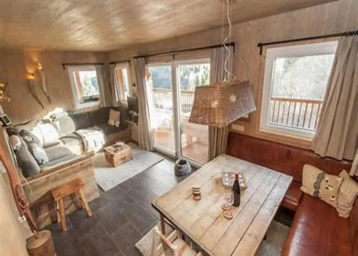 شاليه De Berghut